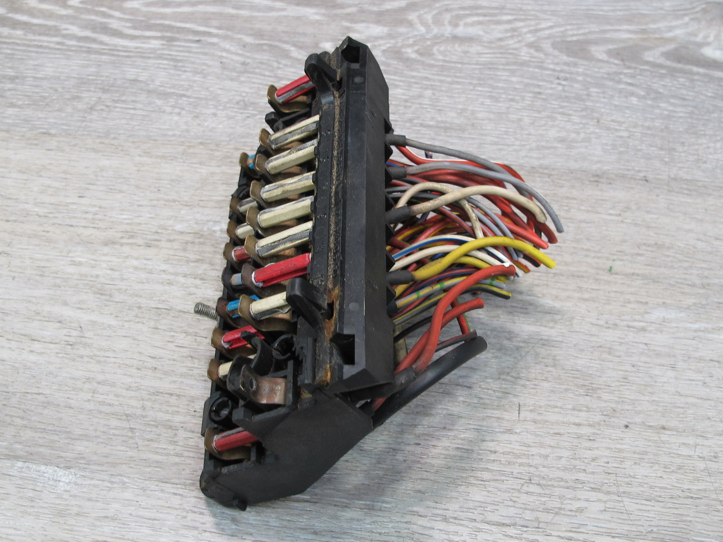 75-85 Mercedes W123 Power Distribution Fuse Relay Box 1235400650 OEM