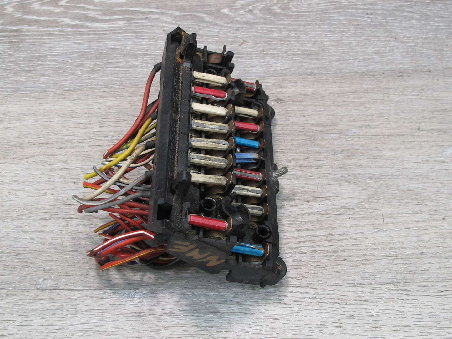 75-85 Mercedes W123 Power Distribution Fuse Relay Box 1235400650 OEM