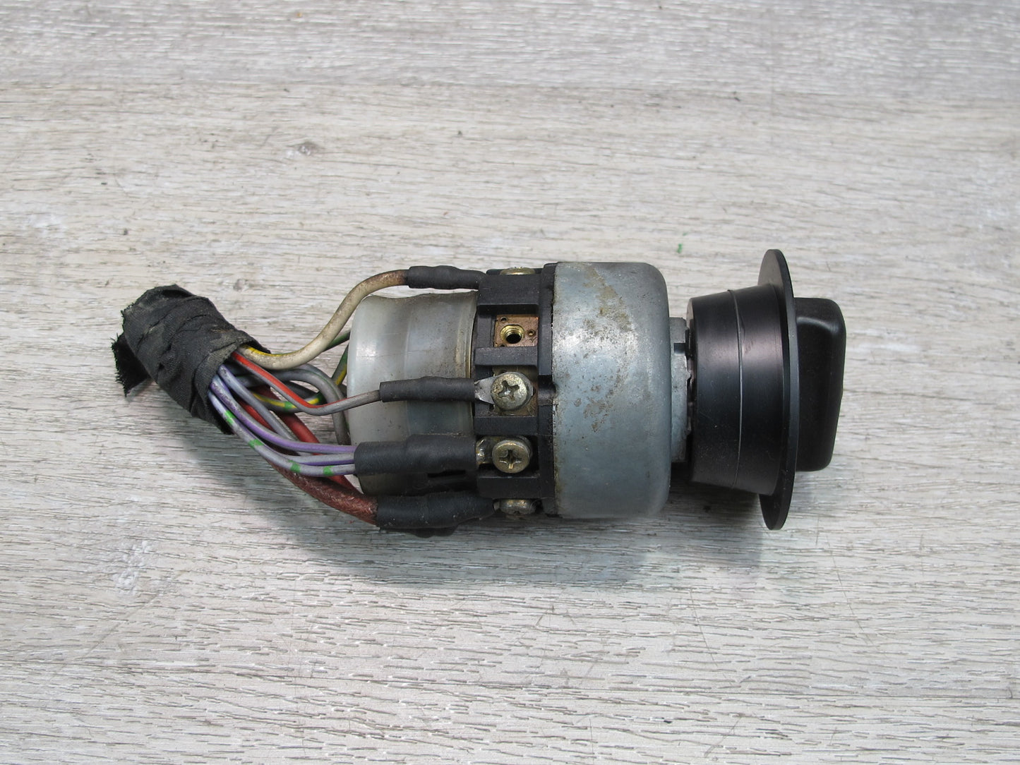 75-85 Mercedes W123 Headlight Lamp Knob Switch OEM