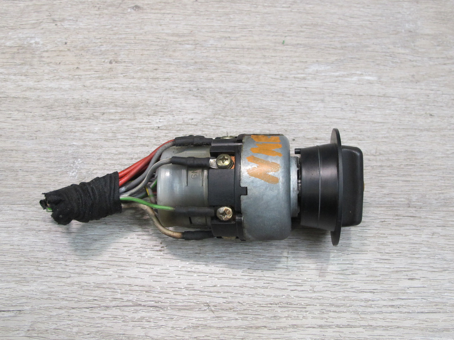 75-85 Mercedes W123 Headlight Lamp Knob Switch OEM