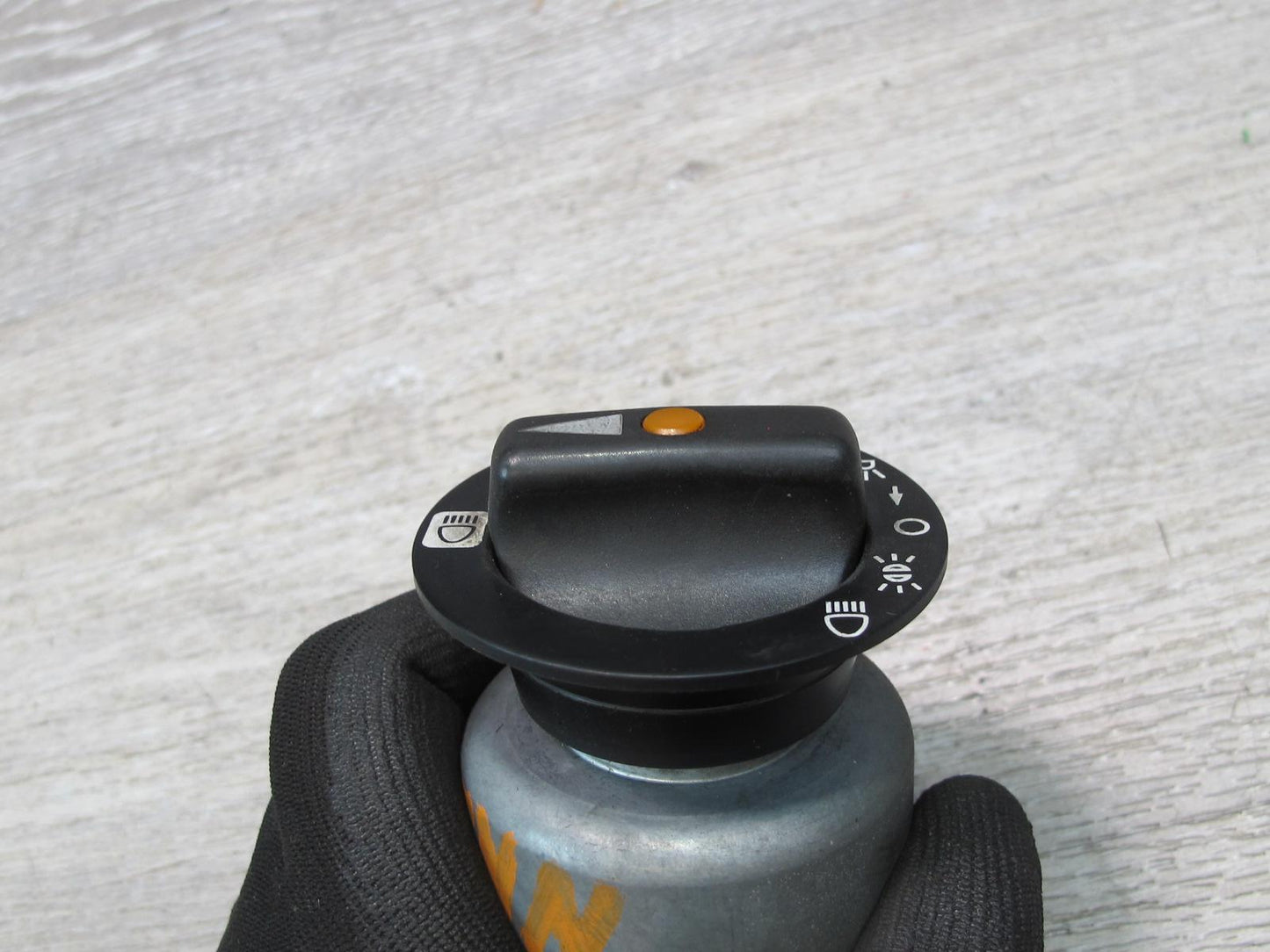 75-85 Mercedes W123 Headlight Lamp Knob Switch OEM