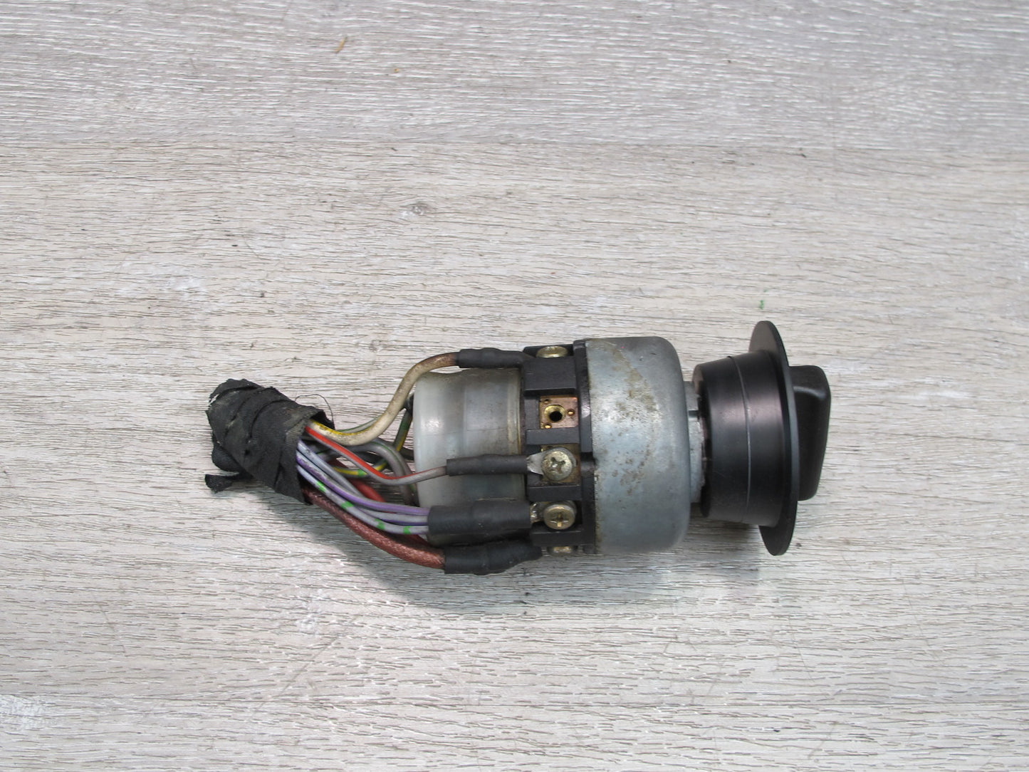 75-85 Mercedes W123 Headlight Lamp Knob Switch OEM