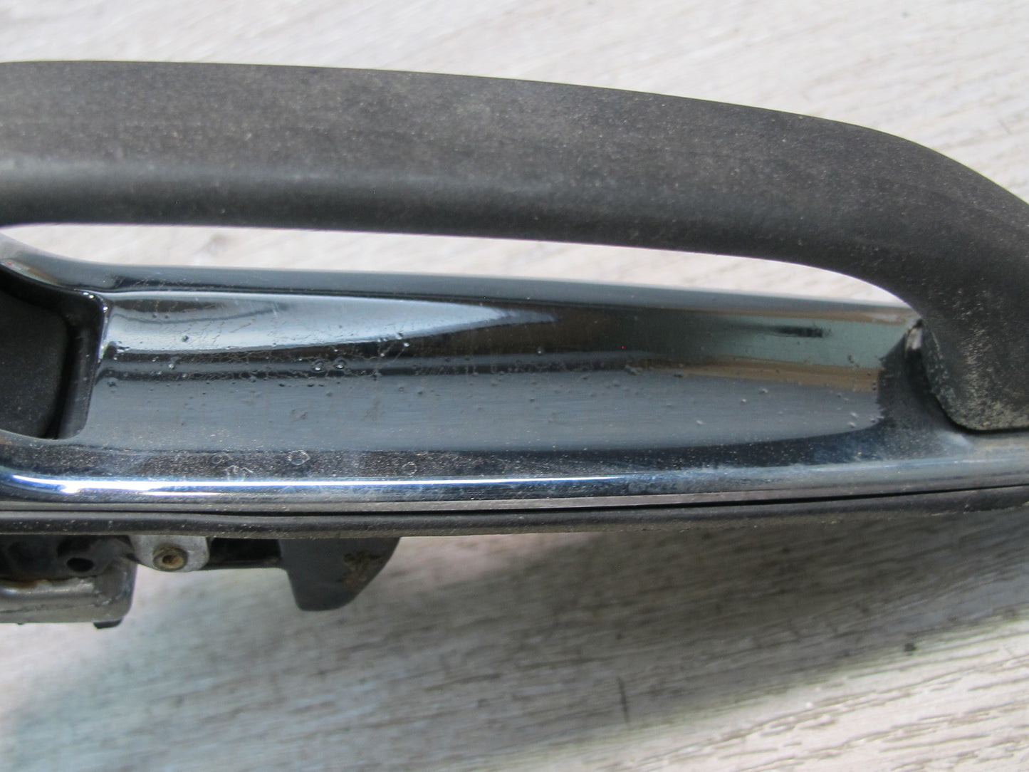 75-85 Mercedes W123 Front Left Door Exterior Handle OEM
