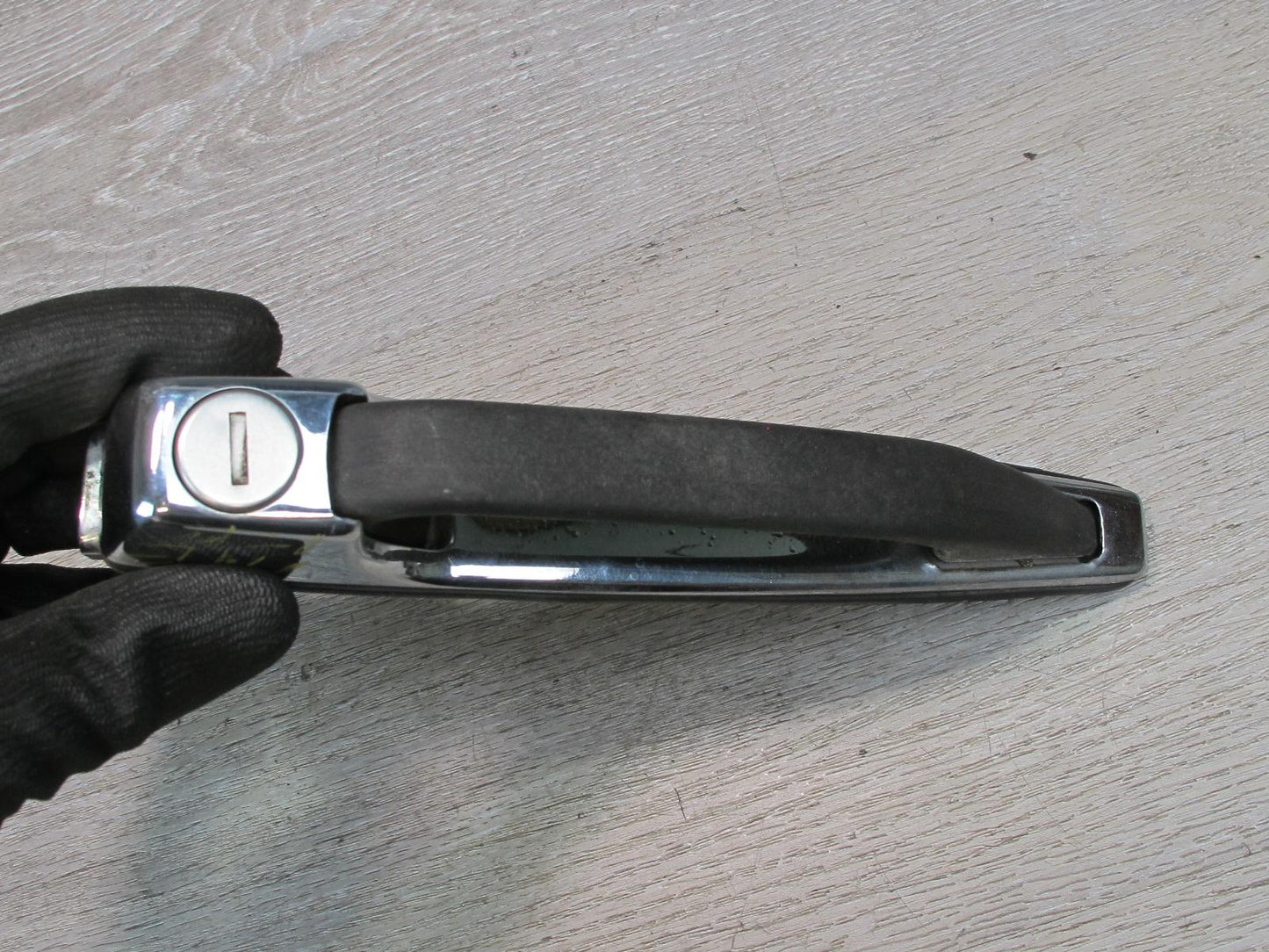 75-85 Mercedes W123 Front Left Door Exterior Handle OEM