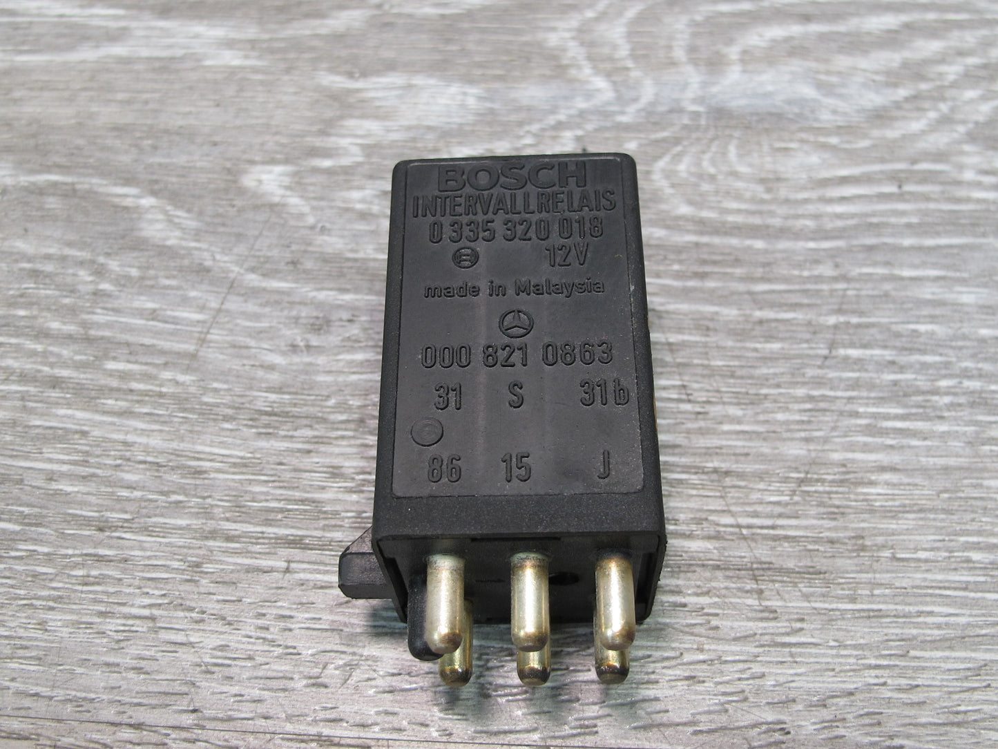 75-85 Mercedes W123 Intermittent Wiper Relay 0008210863 OEM