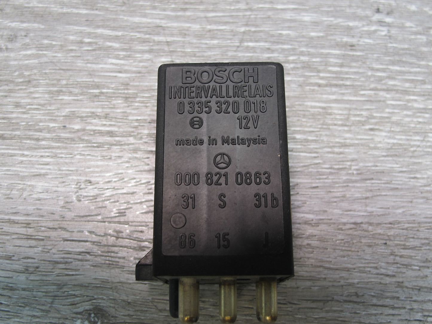75-85 Mercedes W123 Intermittent Wiper Relay 0008210863 OEM