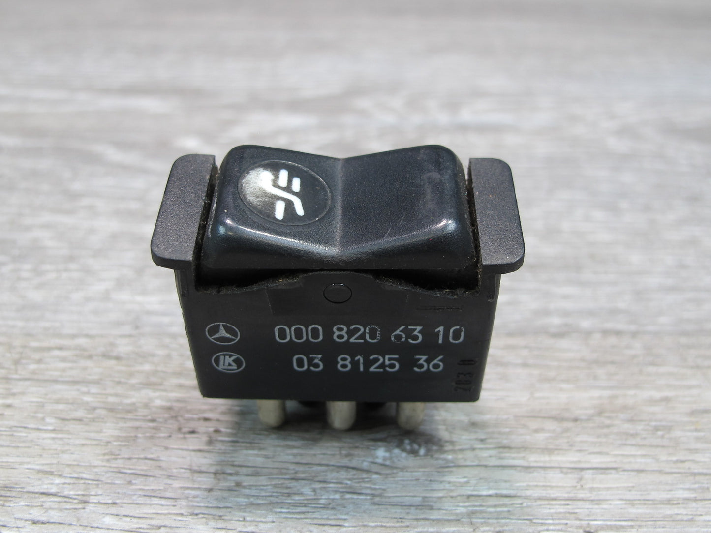 75-85 Mercedes W123 Sunroof Button Switch 0008206310 OEM