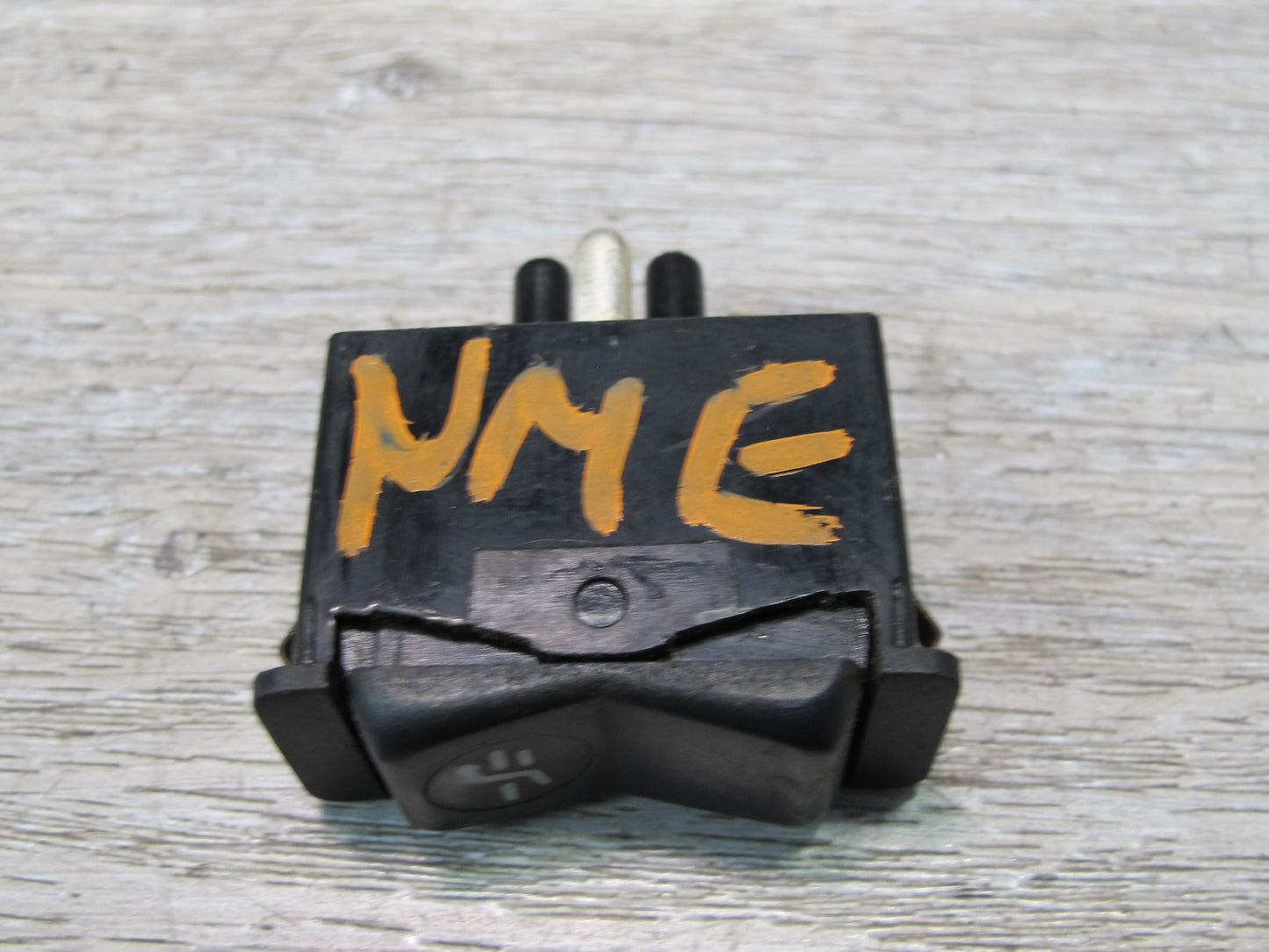 75-85 Mercedes W123 Sunroof Button Switch 0008206310 OEM