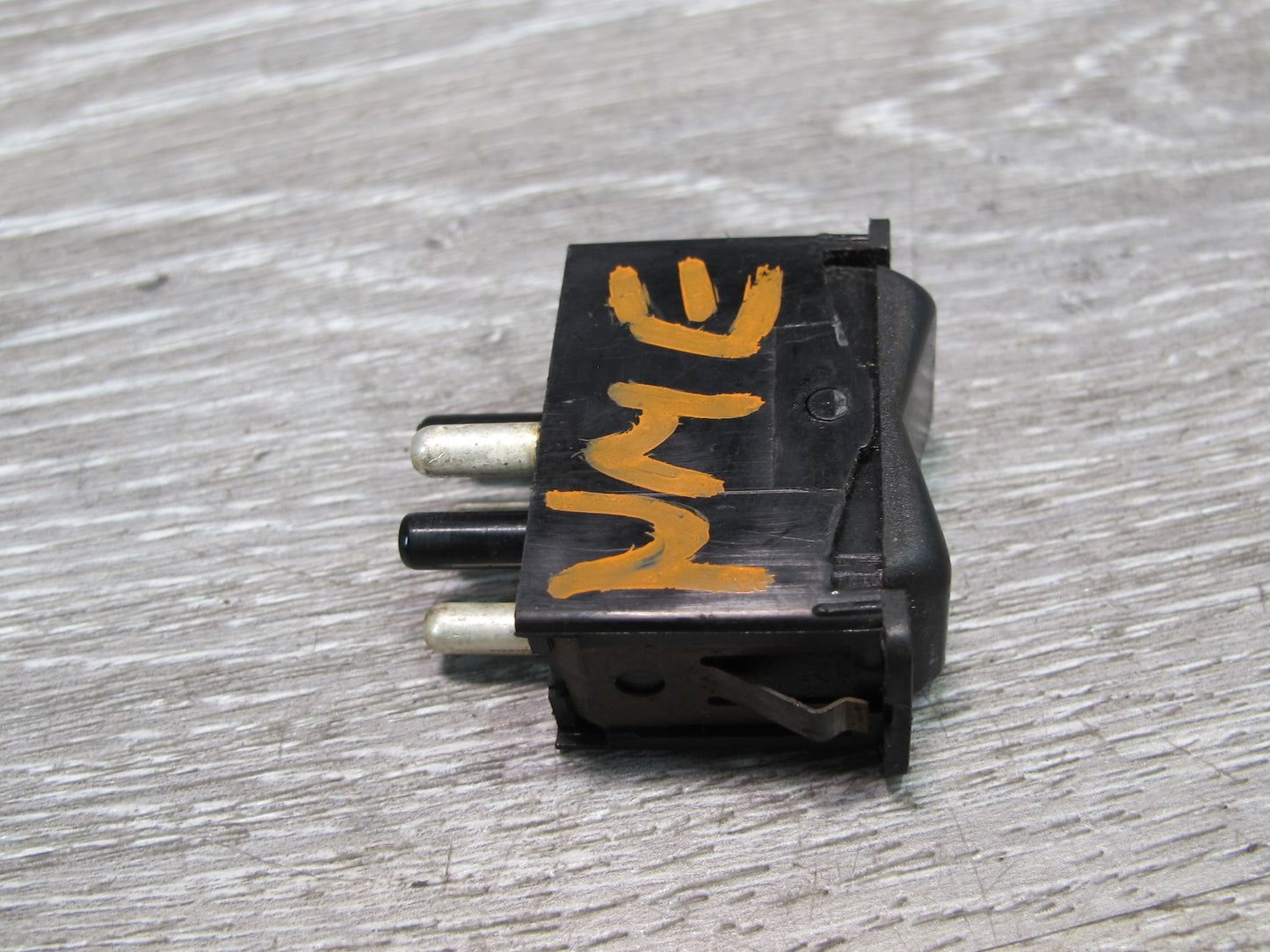 75-85 Mercedes W123 Sunroof Button Switch 0008206310 OEM