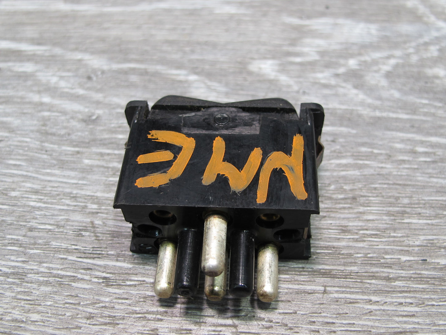 75-85 Mercedes W123 Sunroof Button Switch 0008206310 OEM