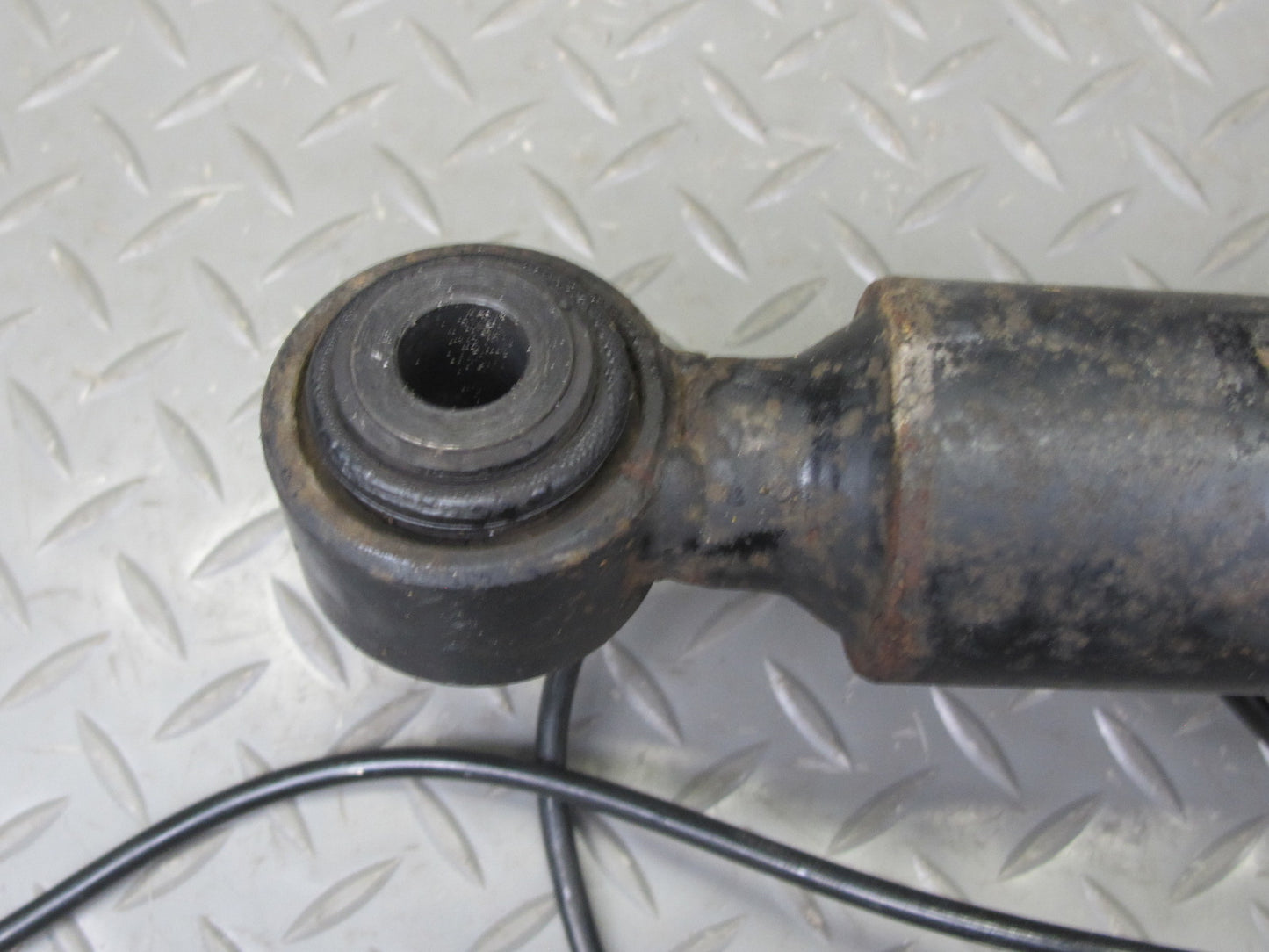07-13 Mercedes W221 S-class AWD 4MATIC Rear Left Air Strut Shock Absorber