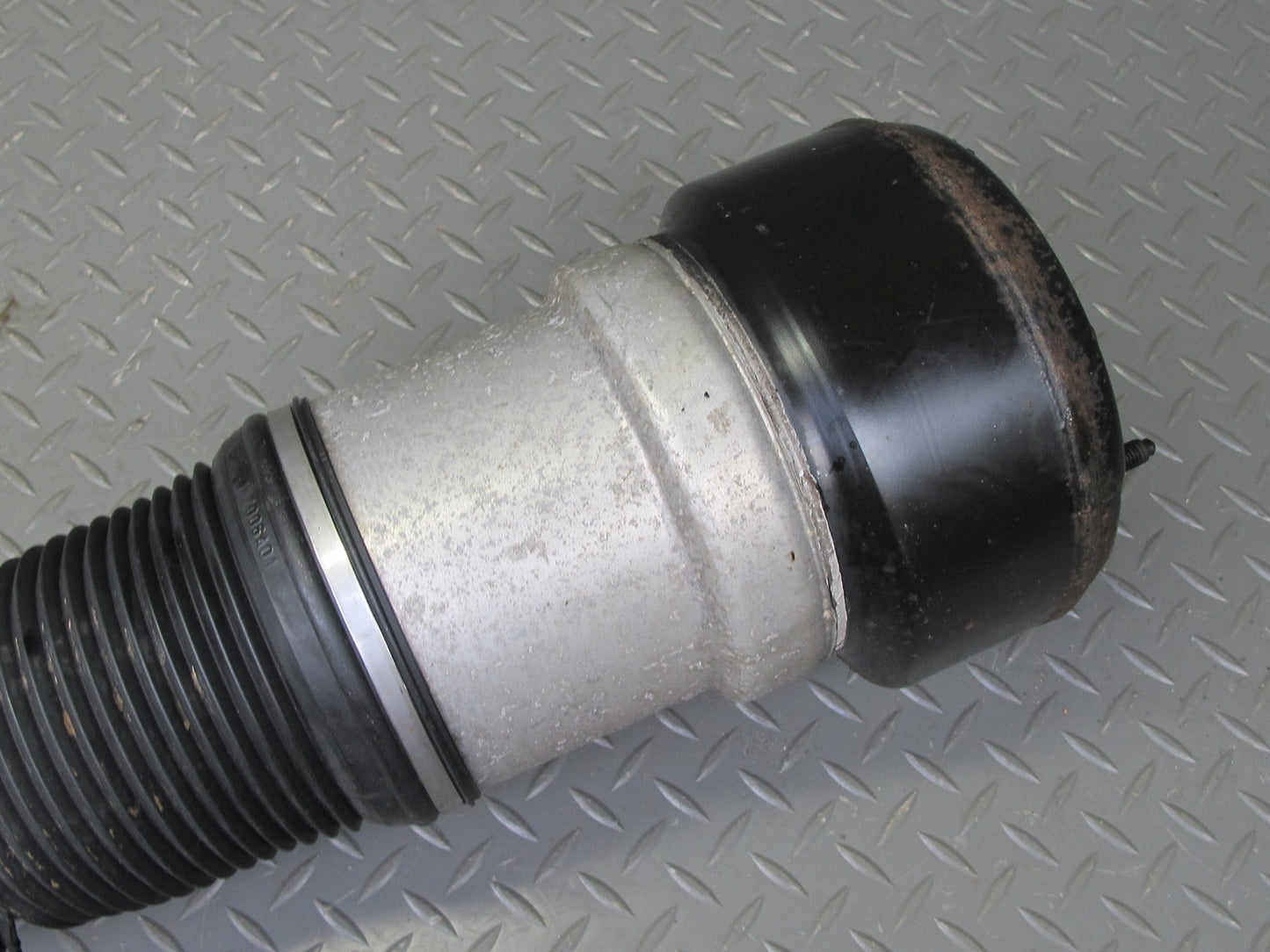 07-13 Mercedes W221 S-class AWD 4MATIC Rear Left Air Strut Shock Absorber