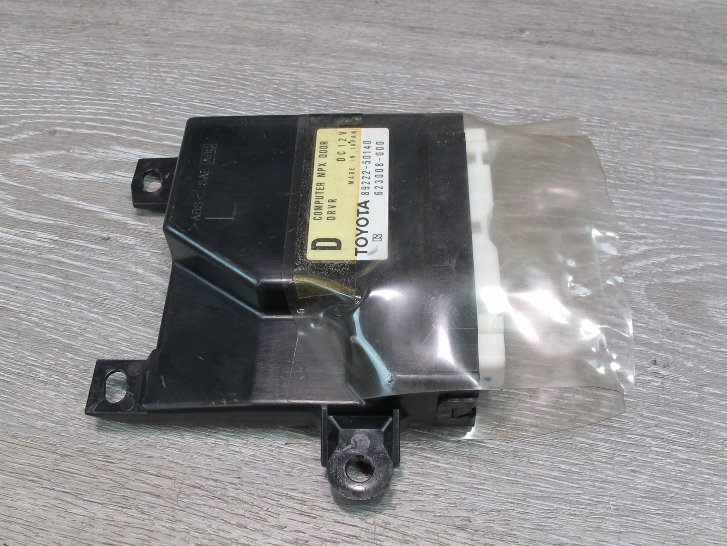 99-00 Lexus UCF20L LS400 Front Left Driver Door Control Module 89222-50140 OEM