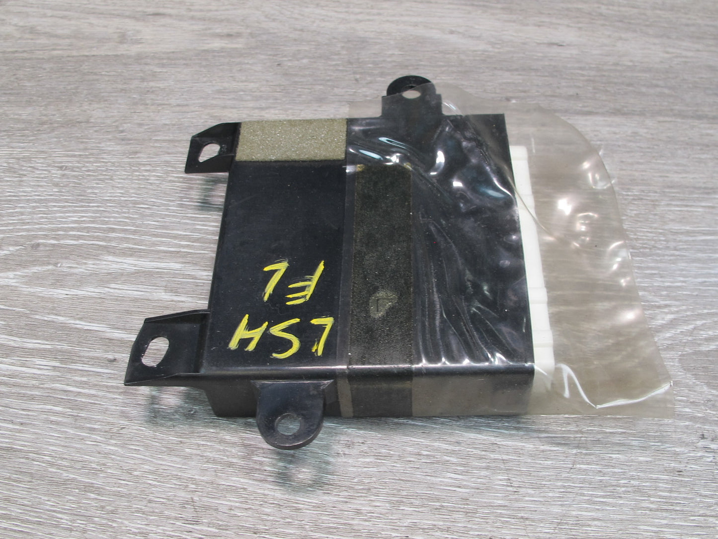 99-00 Lexus UCF20L LS400 Front Left Driver Door Control Module 89222-50140 OEM