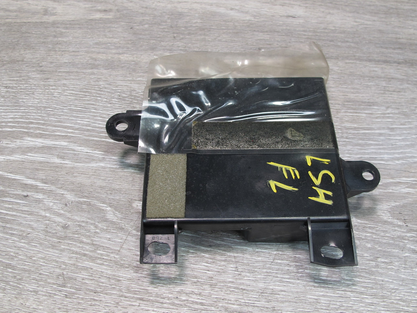 99-00 Lexus UCF20L LS400 Front Left Driver Door Control Module 89222-50140 OEM