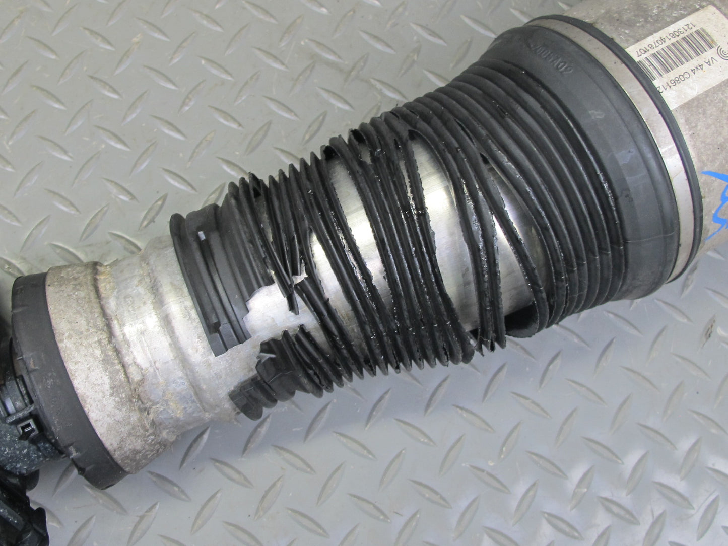 07-13 Mercedes W221 S-class AWD 4MATIC Front Right Air Strut Shock Absorber