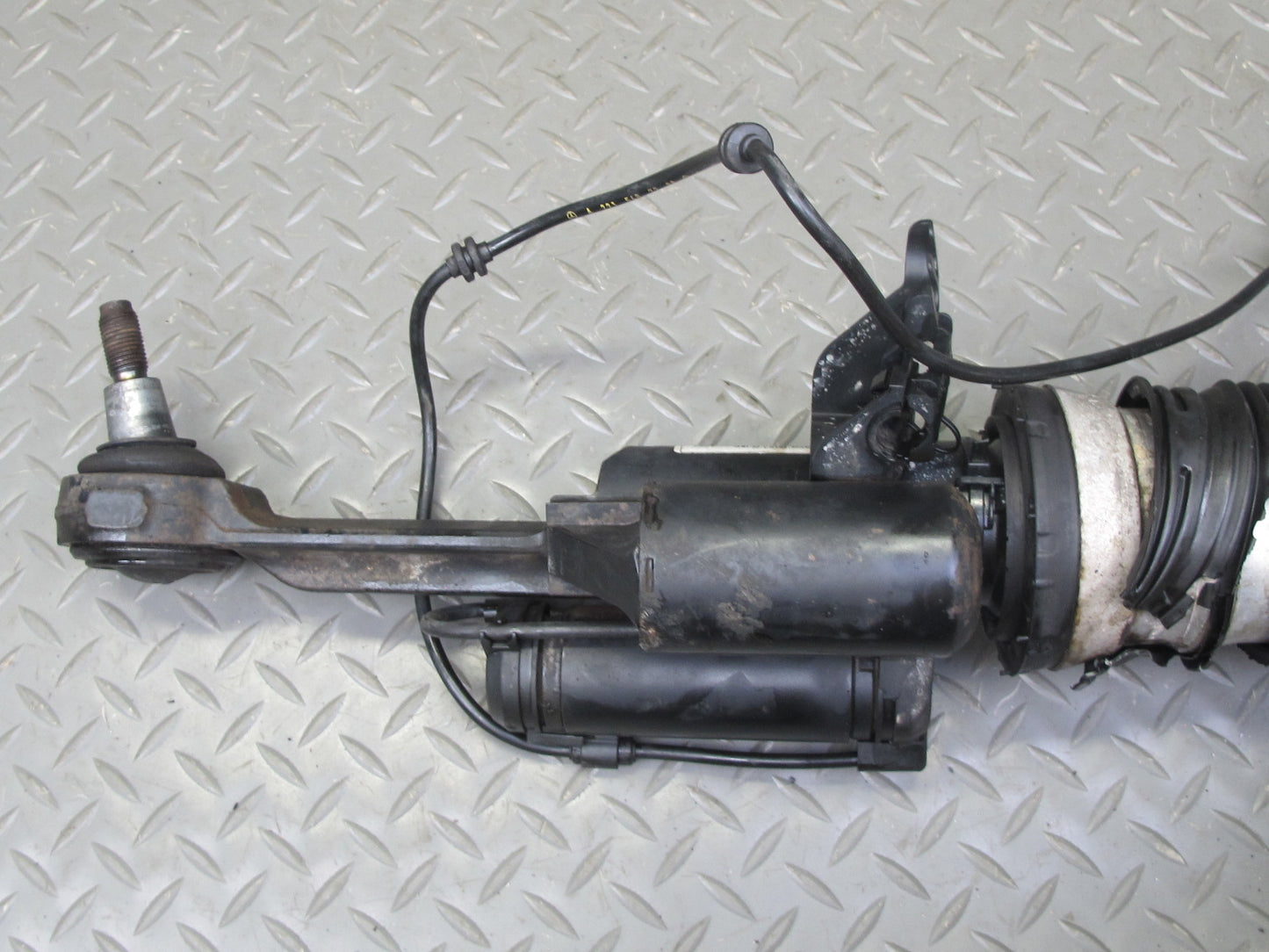 07-13 Mercedes W221 S-class AWD 4MATIC Front Left Air Strut Shock Absorber