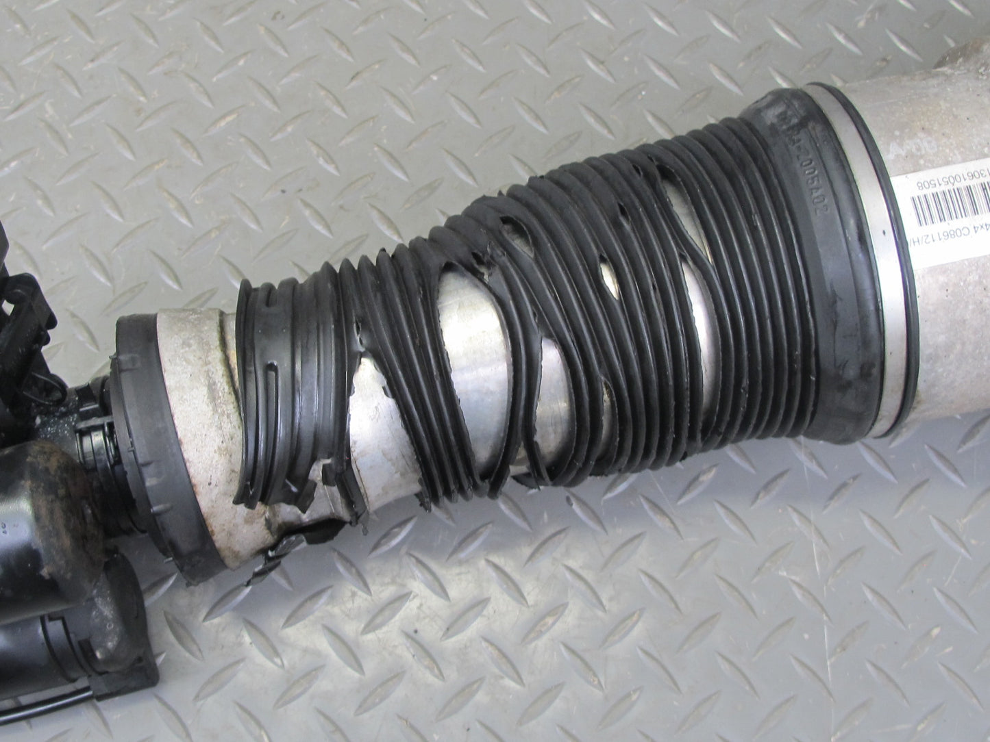 07-13 Mercedes W221 S-class AWD 4MATIC Front Left Air Strut Shock Absorber