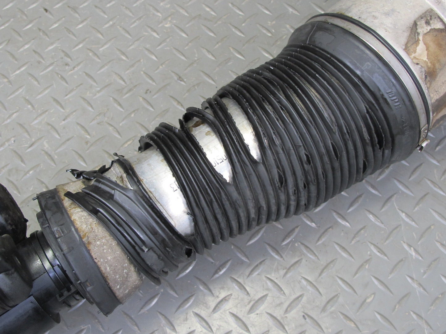 07-13 Mercedes W221 S-class AWD 4MATIC Front Left Air Strut Shock Absorber