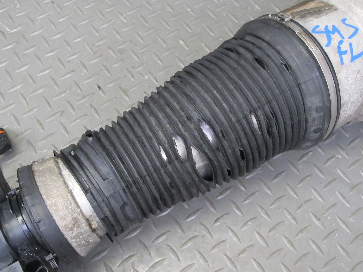 07-13 Mercedes W221 S-class AWD 4MATIC Front Left Air Strut Shock Absorber