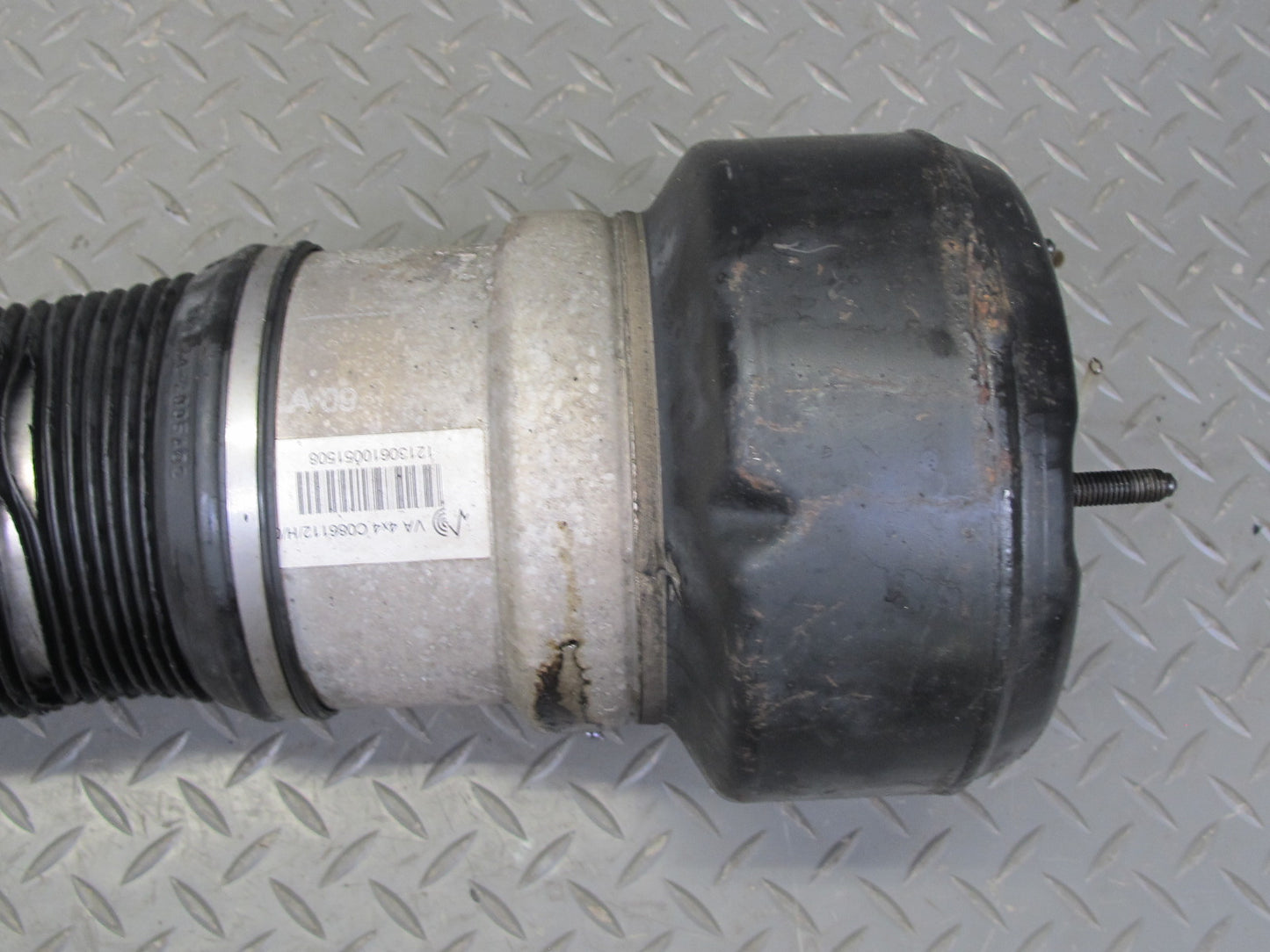 07-13 Mercedes W221 S-class AWD 4MATIC Front Left Air Strut Shock Absorber