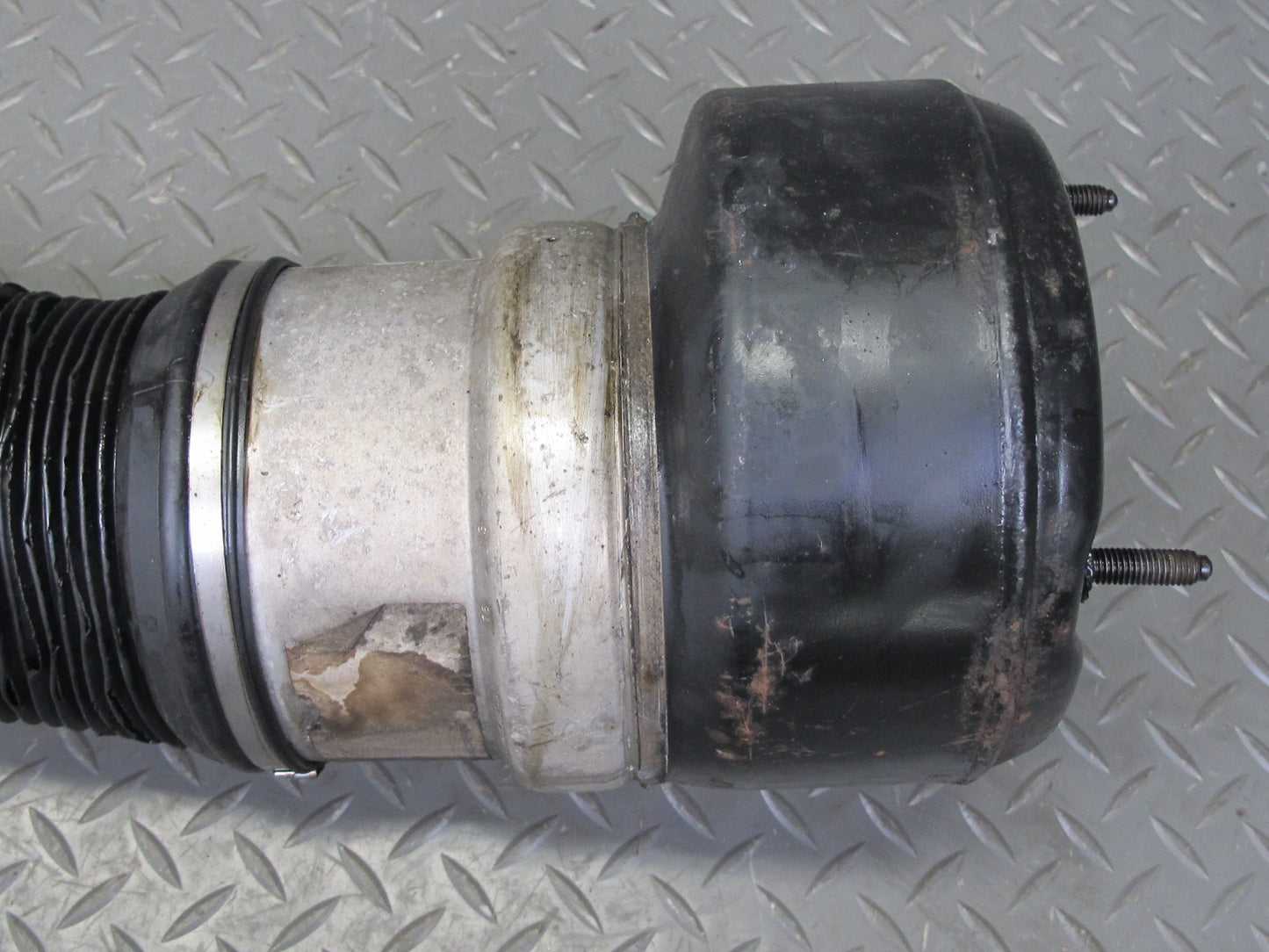 07-13 Mercedes W221 S-class AWD 4MATIC Front Left Air Strut Shock Absorber
