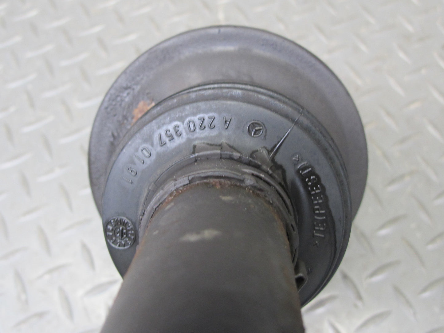 07-13 Mercedes W221 S550 AWD 4MATIC Rear Left Suspension Axle Shaft OEM