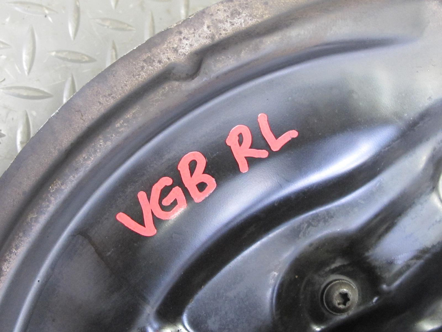 12-13 VW Golf R MK6 AWD Rear Left Spindle Knuckle Wheel Hub w Trailing Arm OEM