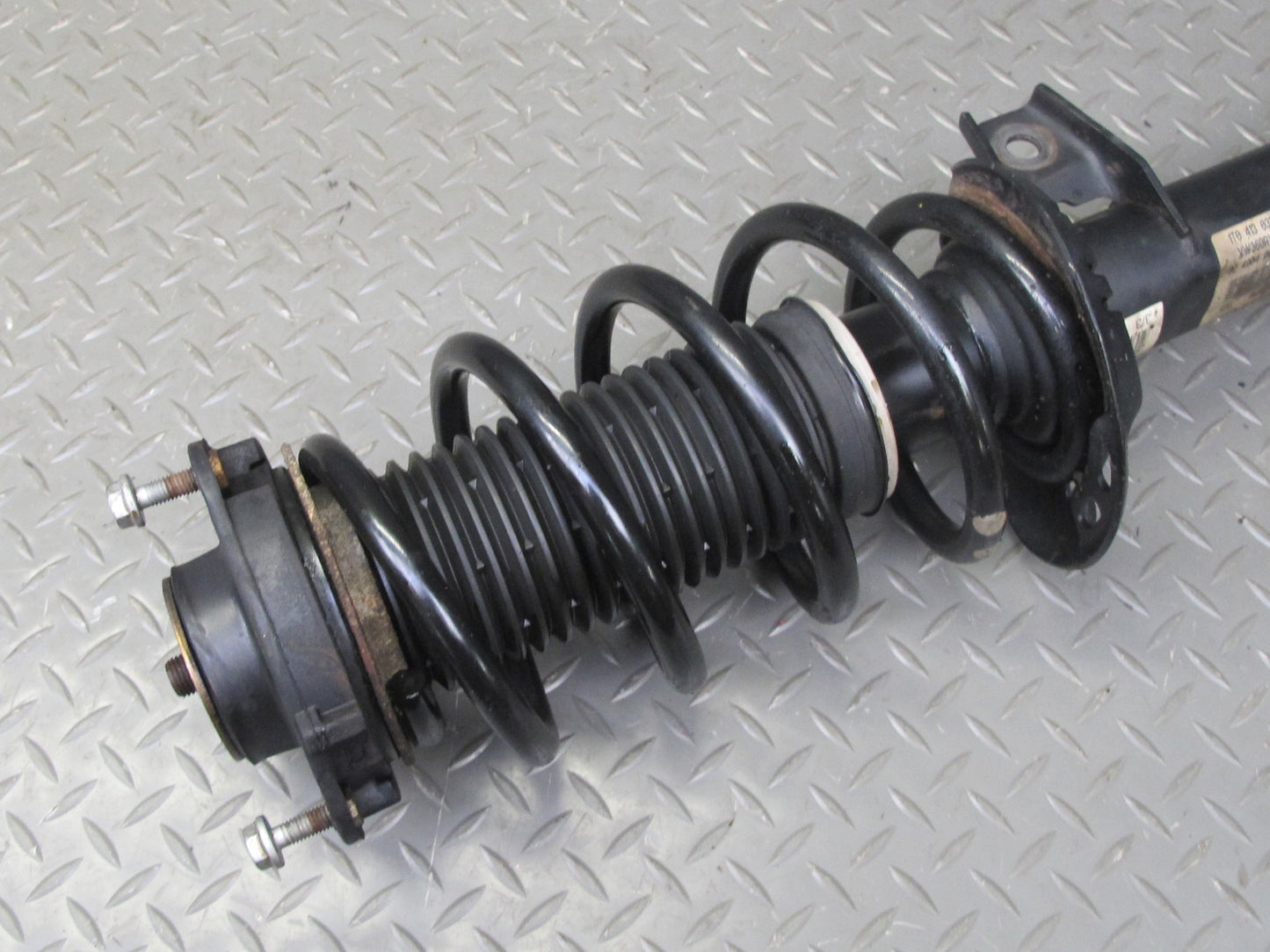 12-13 VW Golf R MK6 Front Left & Right Suspension Strut Shock Absorber Set OEM