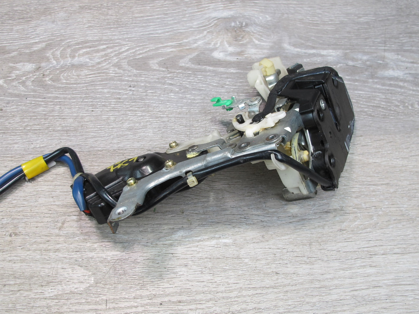 98-00 Lexus UCF20L LS400 Rear Right Passenger Side Door Lock Latch Actuator OEM