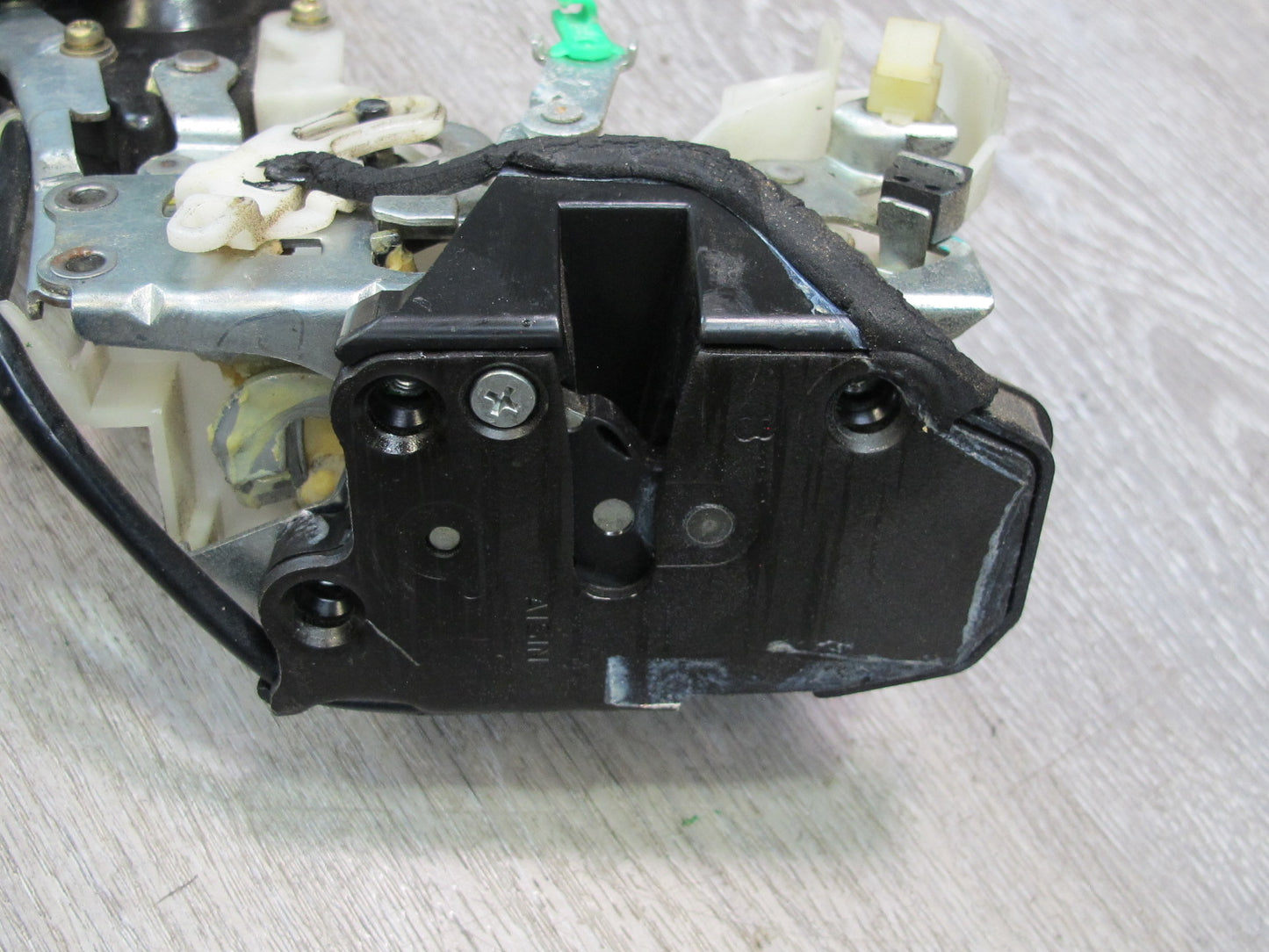 98-00 Lexus UCF20L LS400 Rear Right Passenger Side Door Lock Latch Actuator OEM