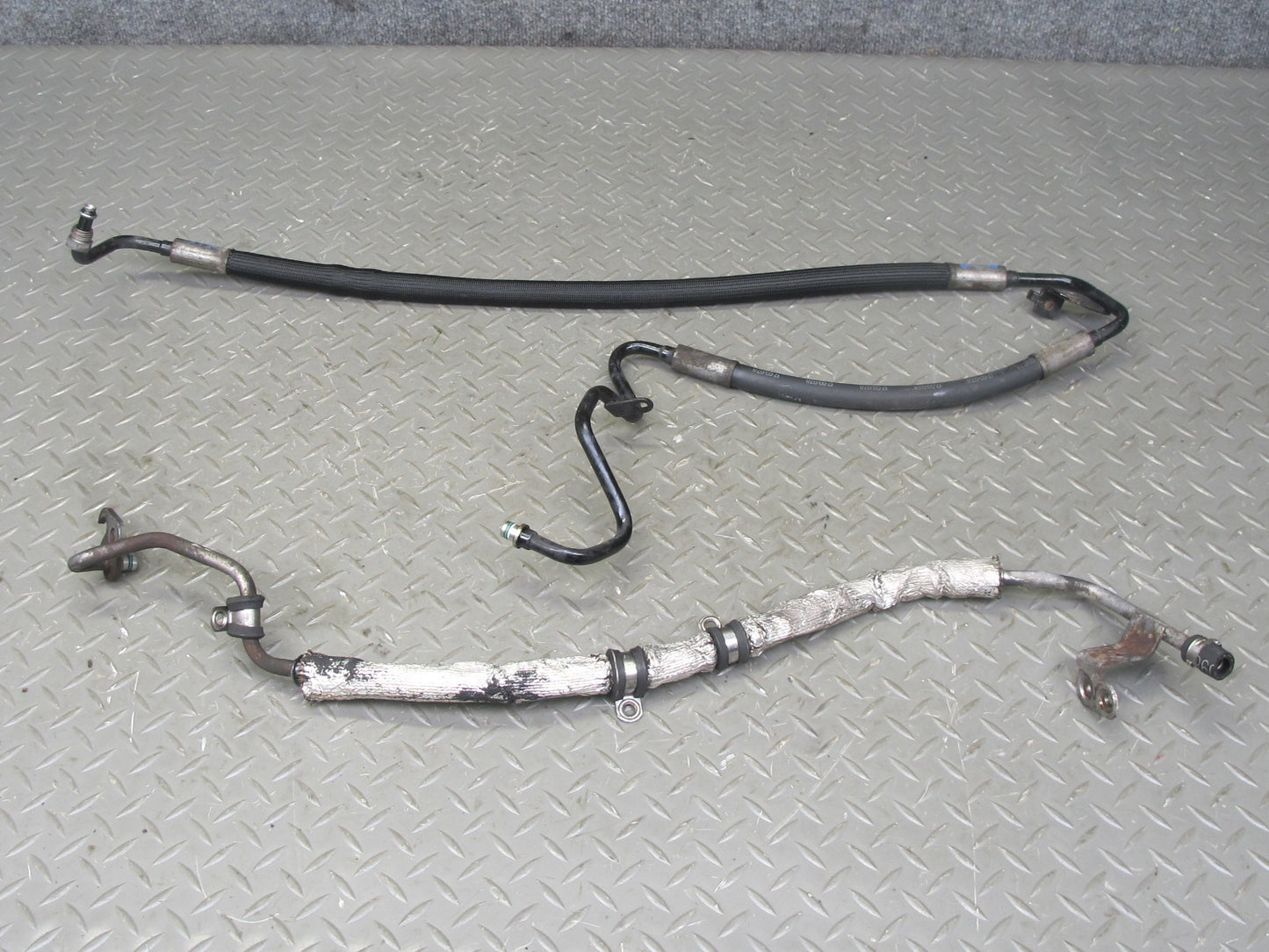 07-09 Mercedes W221 S550 Set of 2 Power Steering Line Hose Pipe OEM