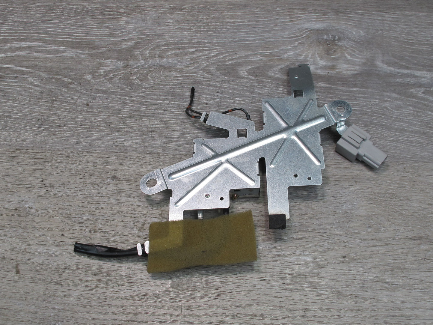 98-00 Lexus UCF20L LS400 Pioneer Antenna Cord w Mount Bracket 86101-50270 OEM