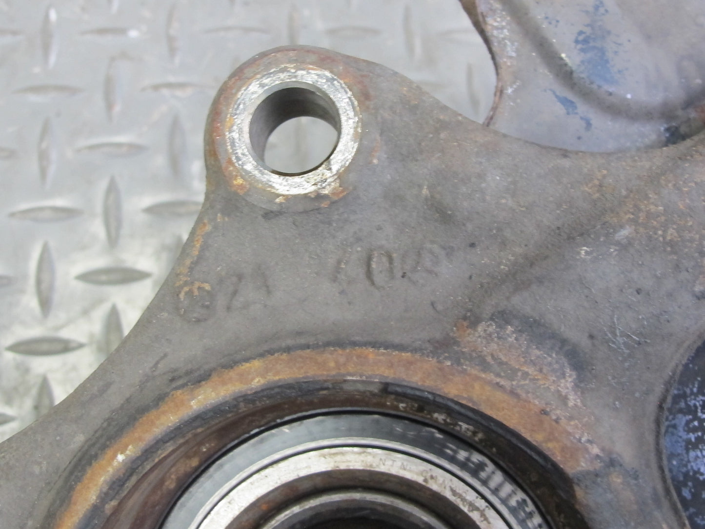 07-13 Mercedes W221 S550 AWD Front Right Spindle Knuckle Wheel Hub Bearing OEM