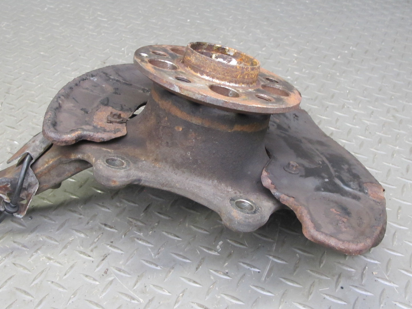 07-13 Mercedes W221 S550 AWD Front Right Spindle Knuckle Wheel Hub Bearing OEM