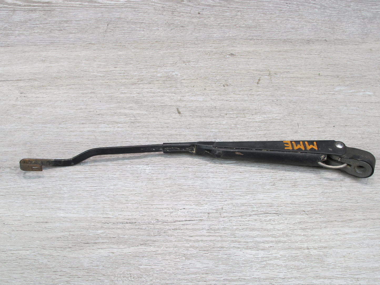 86-91 Mercedes W126 Set of 2 Front Left & Right Windshield Wiper Arm OEM