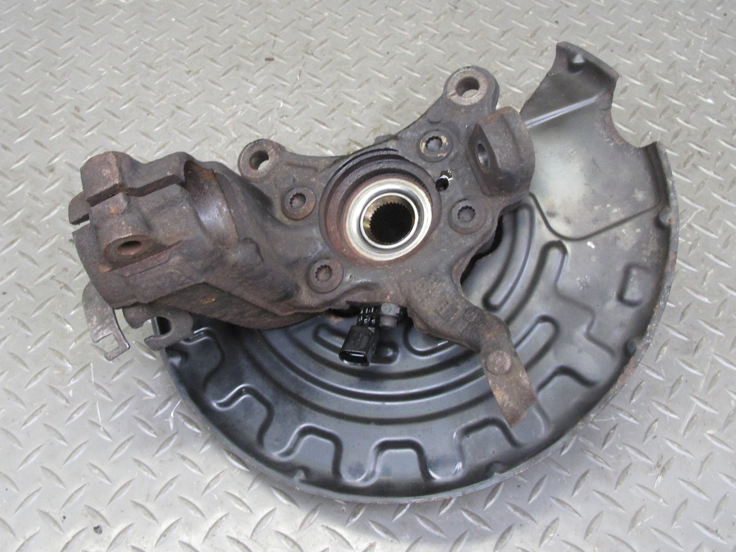 12-13 VW Golf R MK6 Front Left Spindle Knuckle Wheel Hub Bearing OEM