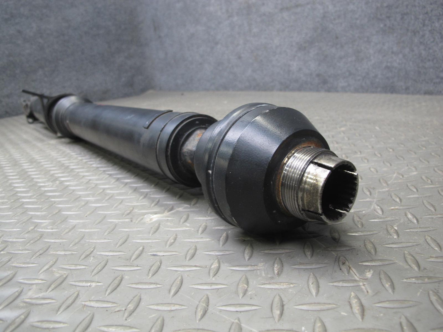 2013-2017 Range Rover L405 5.0L 4WD A/T Supercharged Rear Drive Shaft Driveshaft