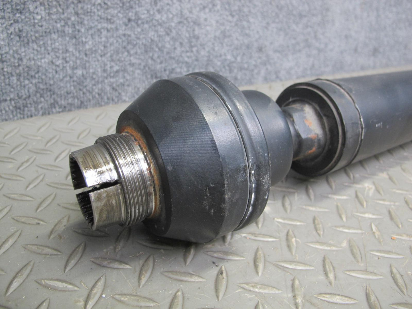 2013-2017 Range Rover L405 5.0L 4WD A/T Supercharged Rear Drive Shaft Driveshaft