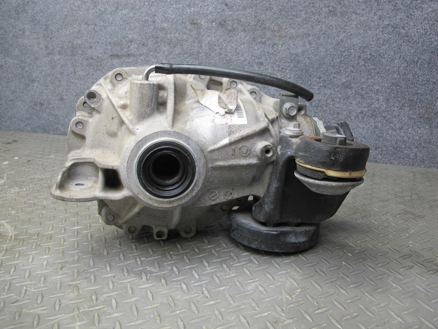 2013-2017 Land Range Rover L405 5.0L 4x4 Front Differential Carrier 3.31 Ratio