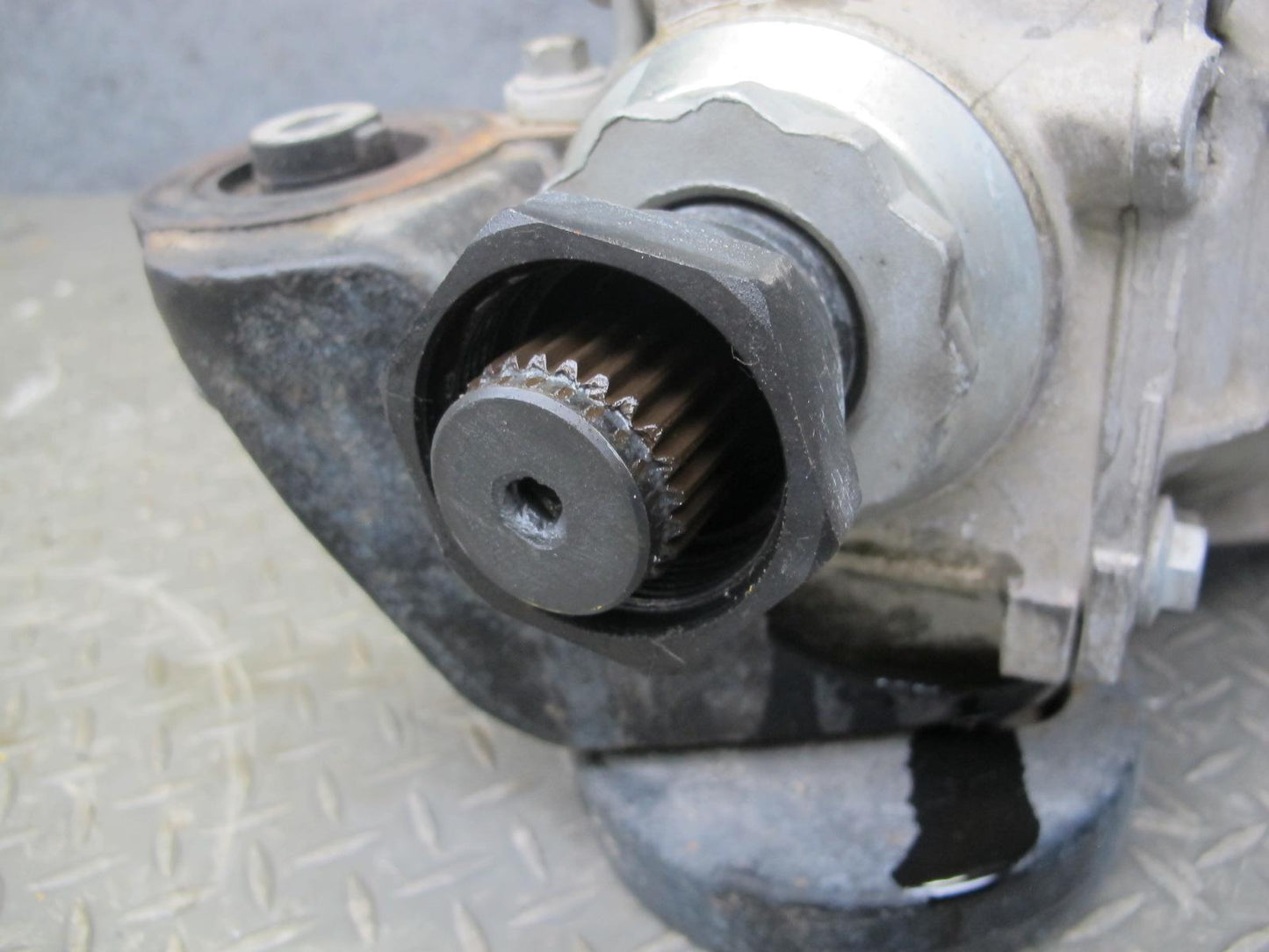 2013-2017 Land Range Rover L405 5.0L 4x4 Front Differential Carrier 3.31 Ratio
