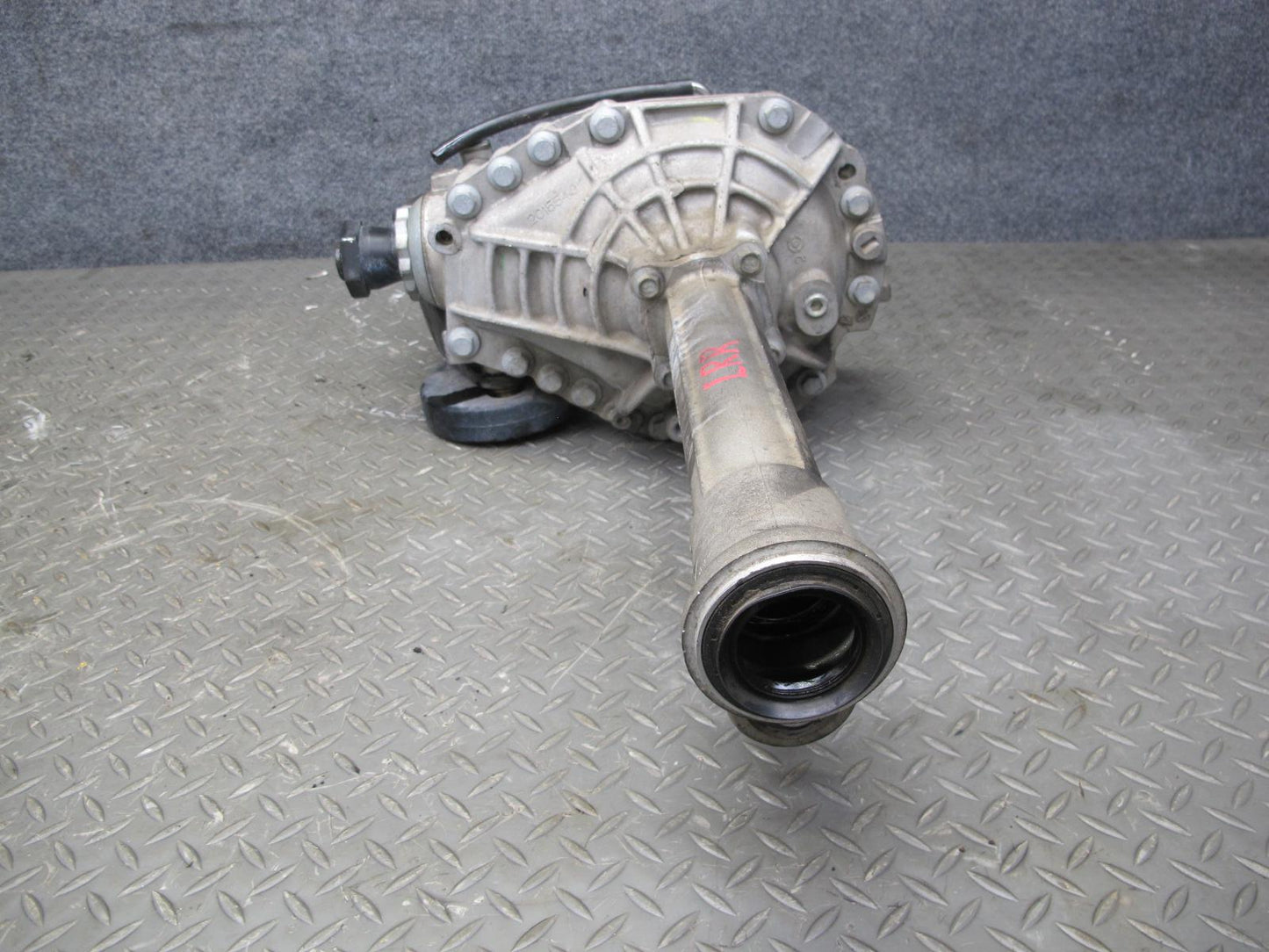 2013-2017 Land Range Rover L405 5.0L 4x4 Front Differential Carrier 3.31 Ratio