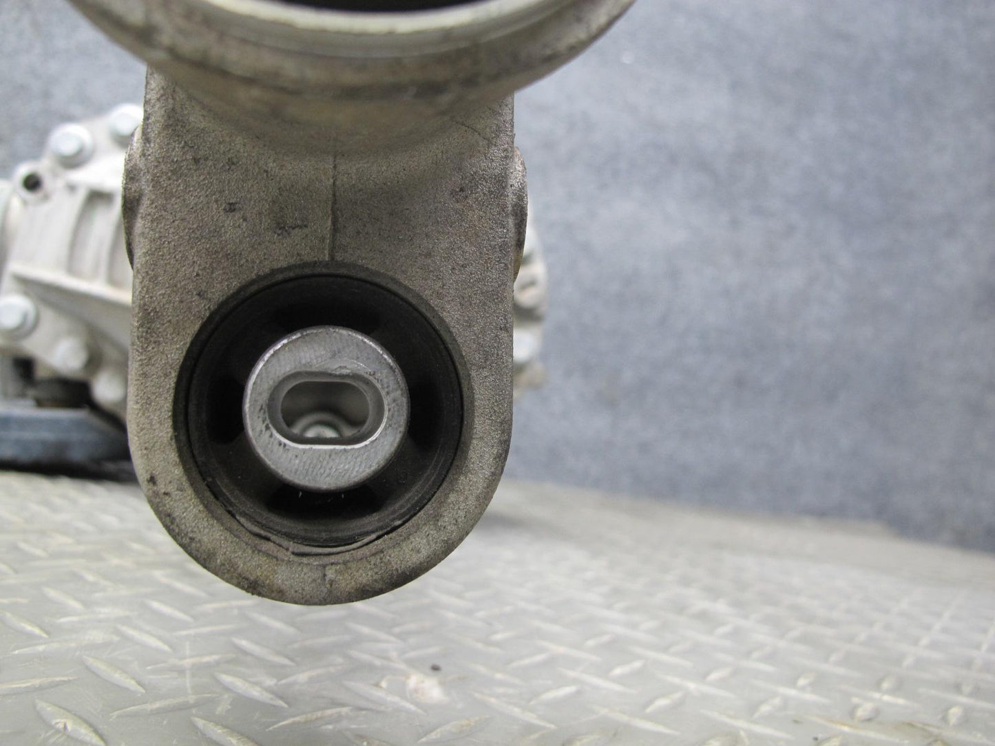 2013-2017 Land Range Rover L405 5.0L 4x4 Front Differential Carrier 3.31 Ratio