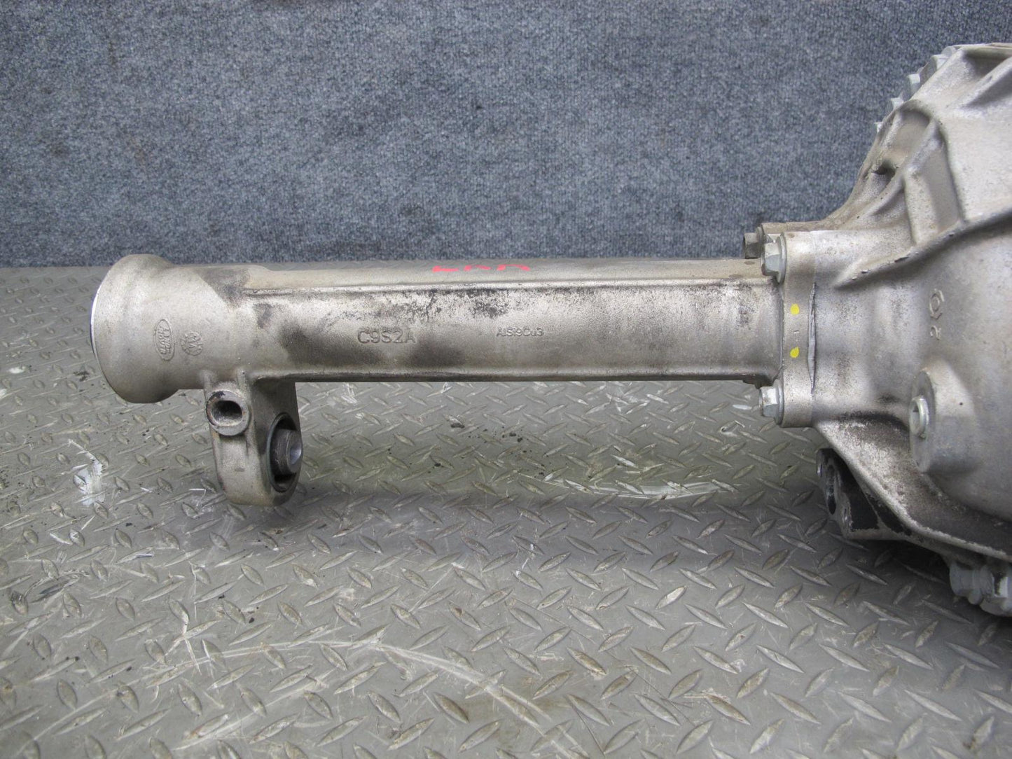 2013-2017 Land Range Rover L405 5.0L 4x4 Front Differential Carrier 3.31 Ratio
