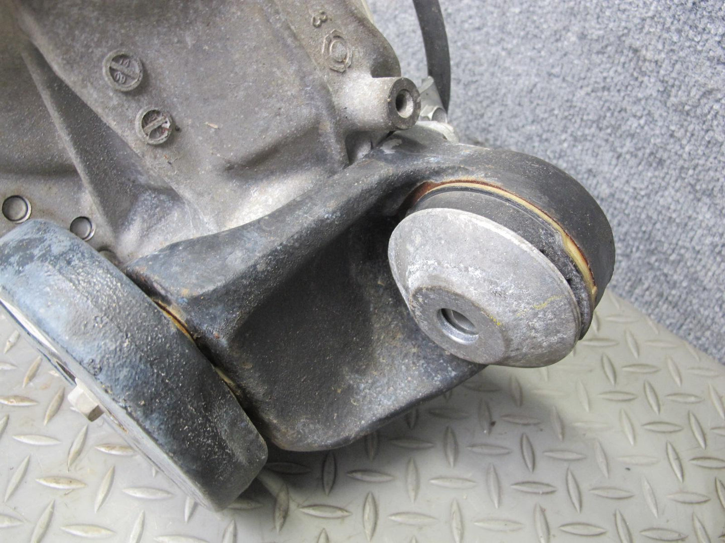 2013-2017 Land Range Rover L405 5.0L 4x4 Front Differential Carrier 3.31 Ratio