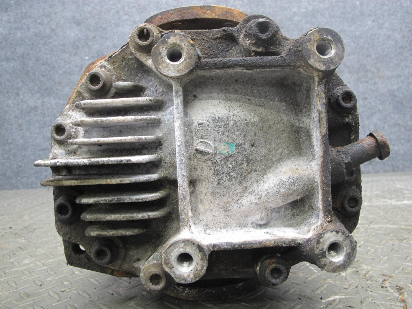 95-99 Mercedes W140 S320 Rear Differential Carrier 3.45 Ratio OEM