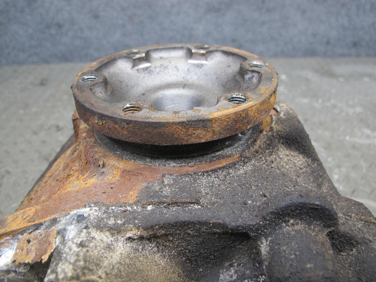 95-99 Mercedes W140 S320 Rear Differential Carrier 3.45 Ratio OEM