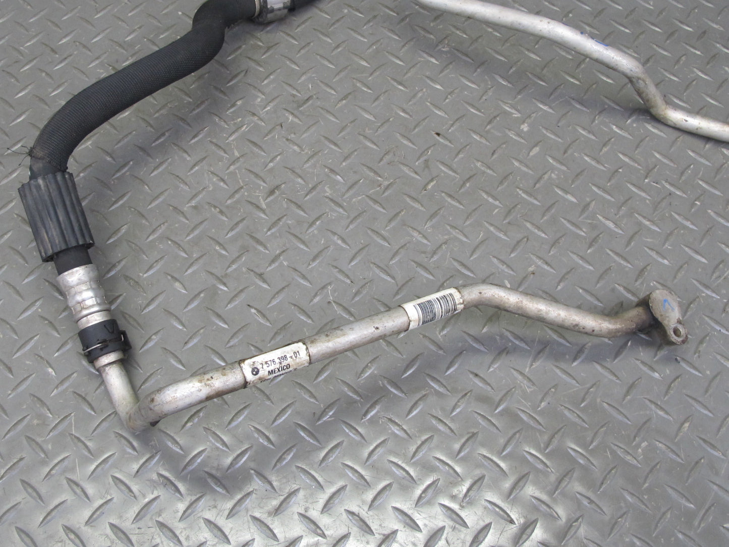 2010-2011 BMW E72 X6 Hybrid N63 Engine Oil Cooler Hose Pipe Line Set of 2
