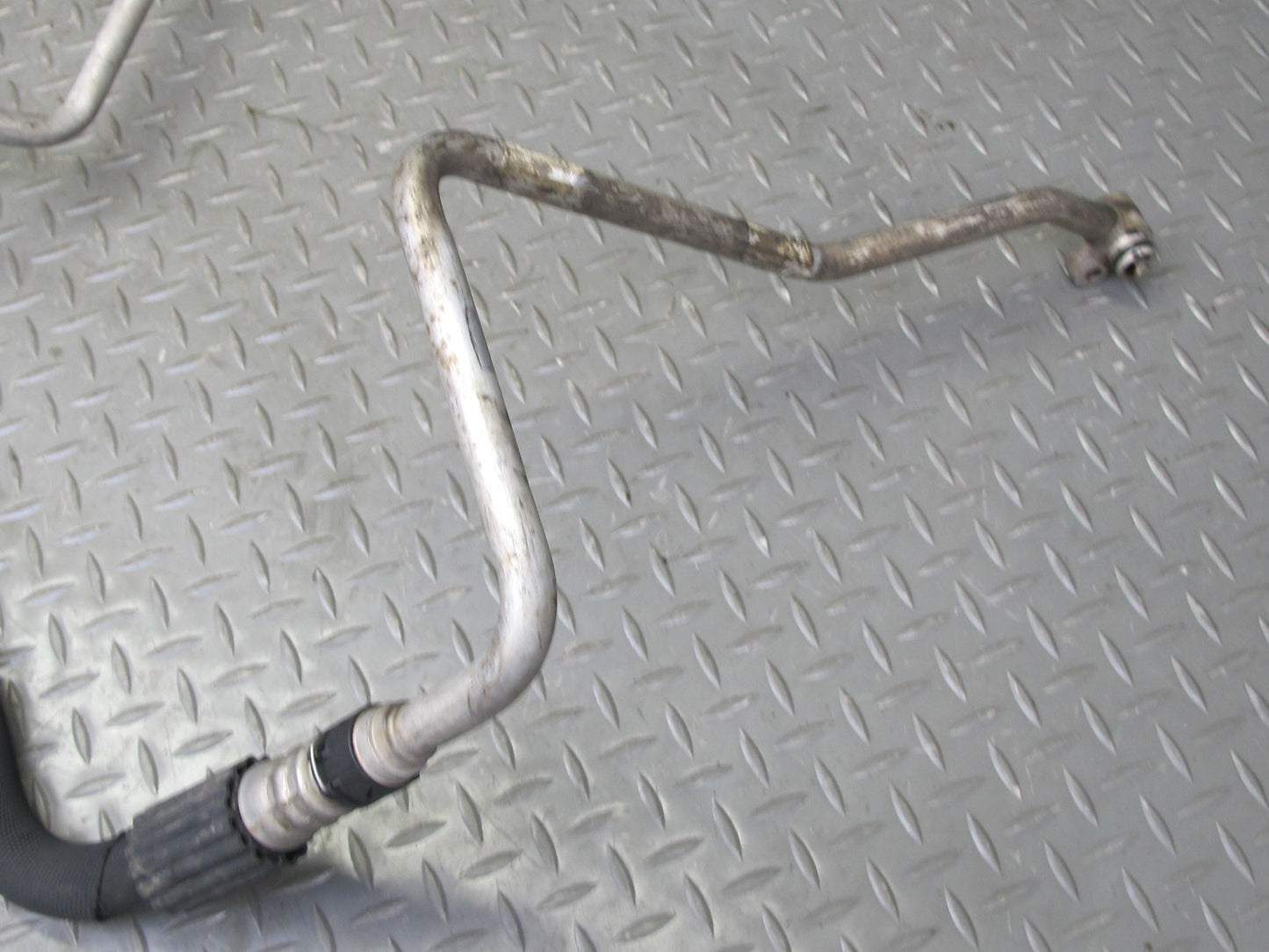 2010-2011 BMW E72 X6 Hybrid N63 Engine Oil Cooler Hose Pipe Line Set of 2