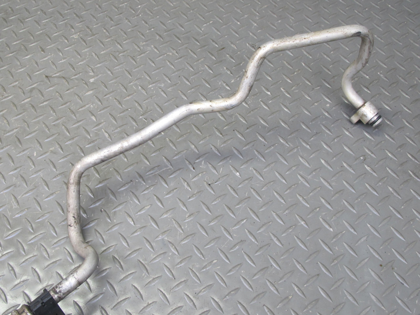 2010-2011 BMW E72 X6 Hybrid N63 Engine Oil Cooler Hose Pipe Line Set of 2
